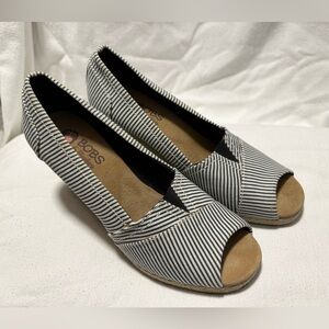 Bobs by Sketchers, wedge heels, women’s sz 10